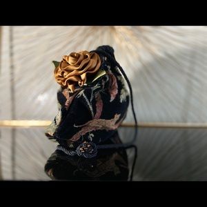 Unique shoulder bag!🦜